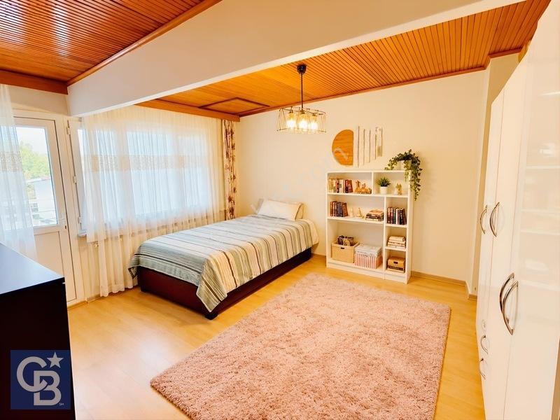 Coldwell Banker Odak'tan Satılık 4 Katlı 12+4 Müstakil Ev — fotoğraf 7