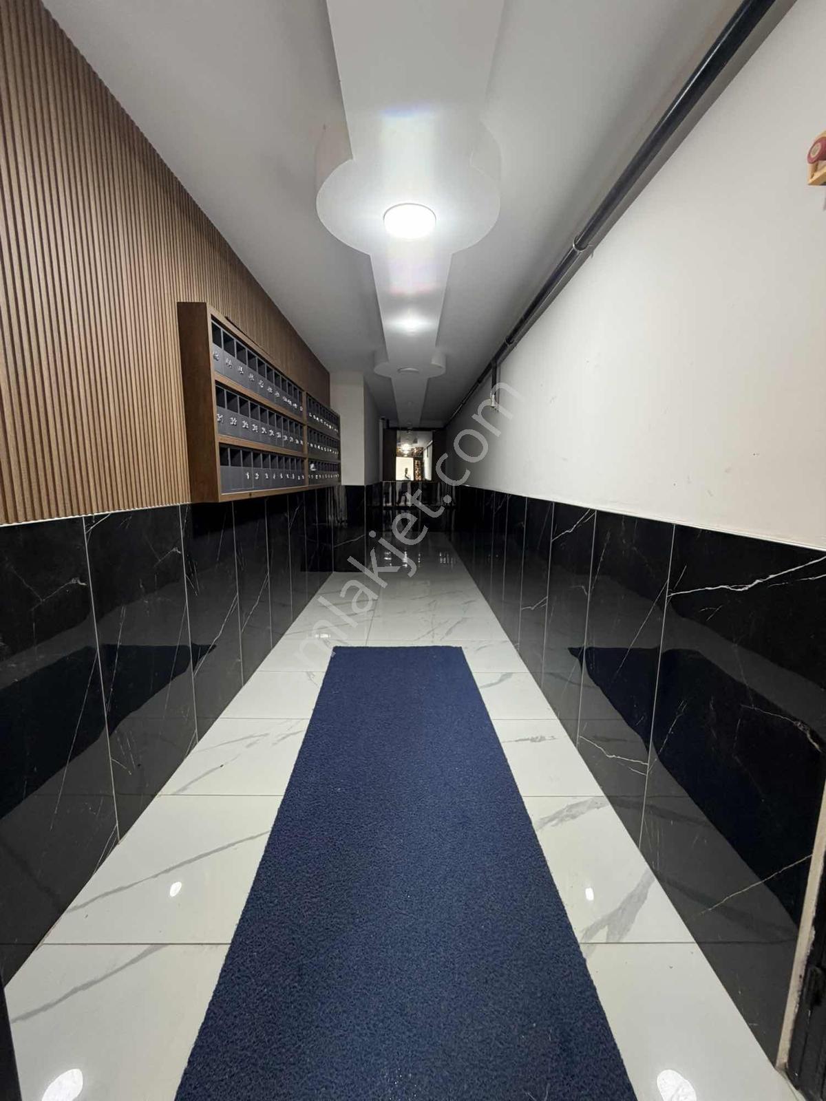 Menemende Satılık Daire 2+1 Kapalı Mutfak Sıfır Oturuma Hazır — fotoğraf 9