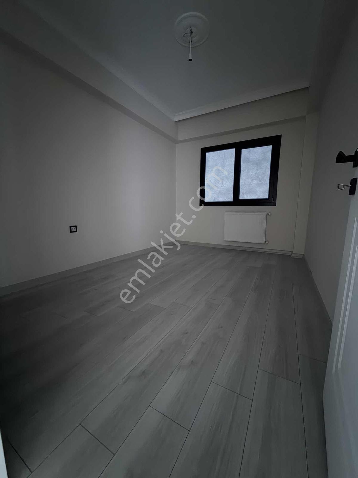 Menemende Satılık Daire 2+1 Kapalı Mutfak Sıfır Oturuma Hazır — fotoğraf 22