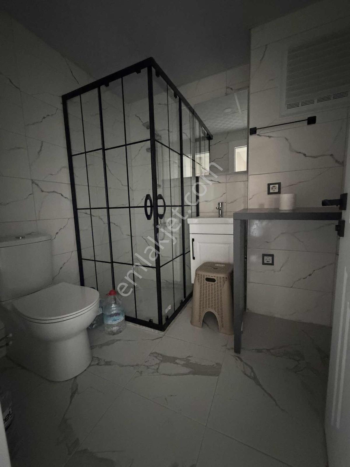 Menemende Satılık Daire 2+1 Kapalı Mutfak Sıfır Oturuma Hazır — fotoğraf 29