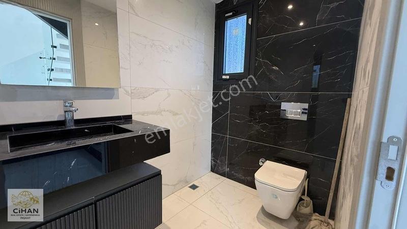 Kuşadasında Denize Yakın 4+1 Satılık Villa — fotoğraf 5