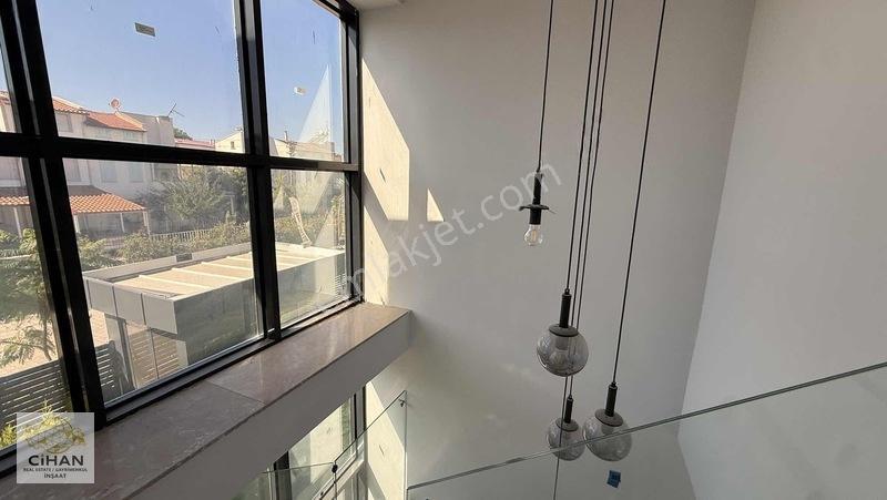 Kuşadasında Denize Yakın 4+1 Satılık Villa — fotoğraf 10