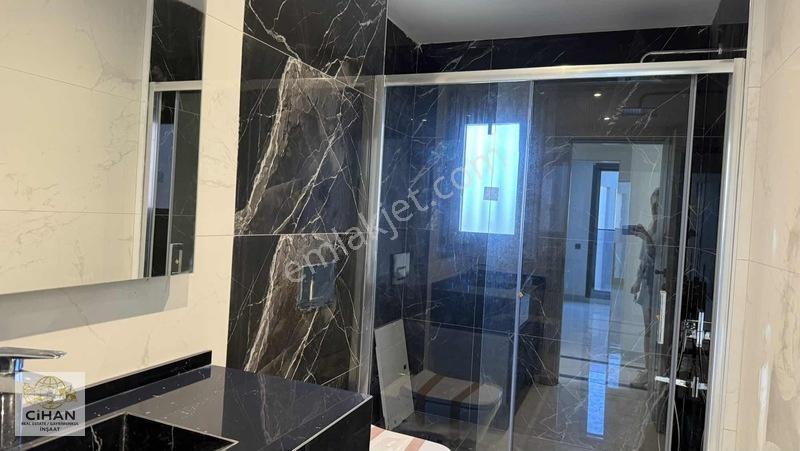 Kuşadasında Denize Yakın 4+1 Satılık Villa — fotoğraf 16