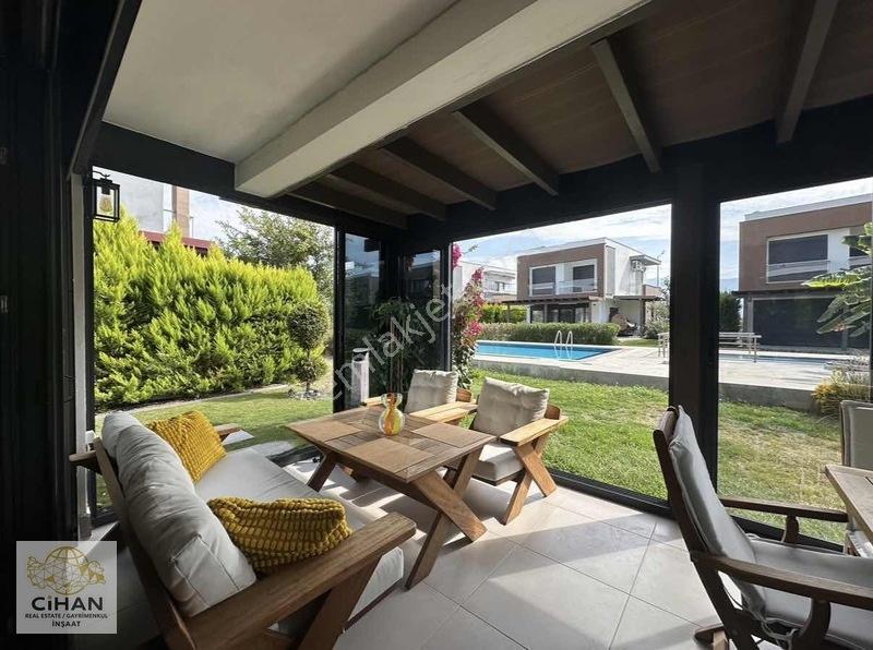 Kuşadası'nda Tek Müstakil Villa — fotoğraf 3