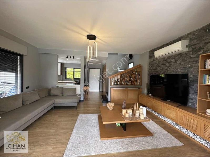 Kuşadası'nda Tek Müstakil Villa — fotoğraf 7