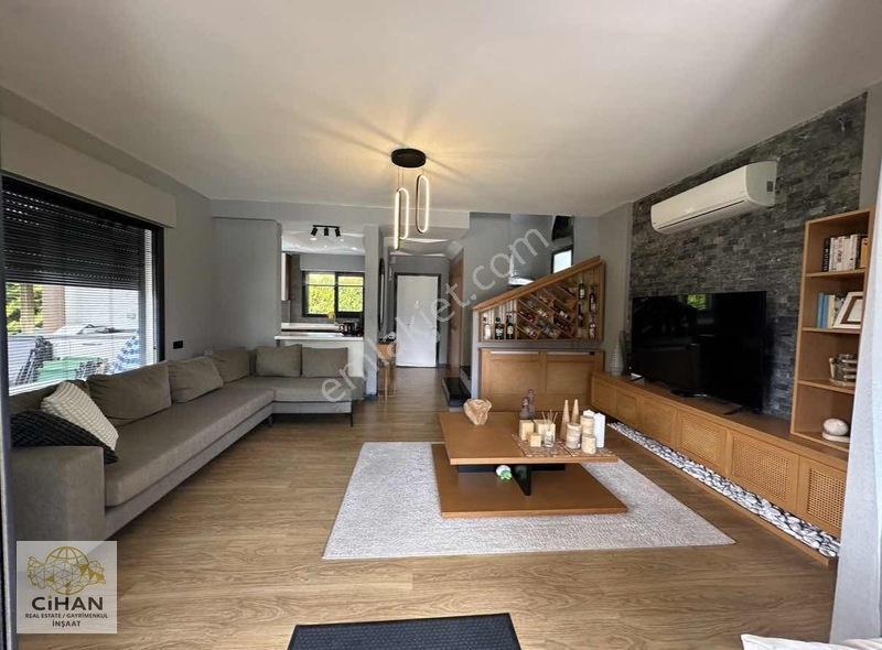 Kuşadası'nda Tek Müstakil Villa — fotoğraf 16