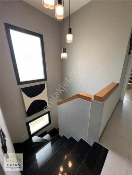 Kuşadası'nda Tek Müstakil Villa — fotoğraf 23