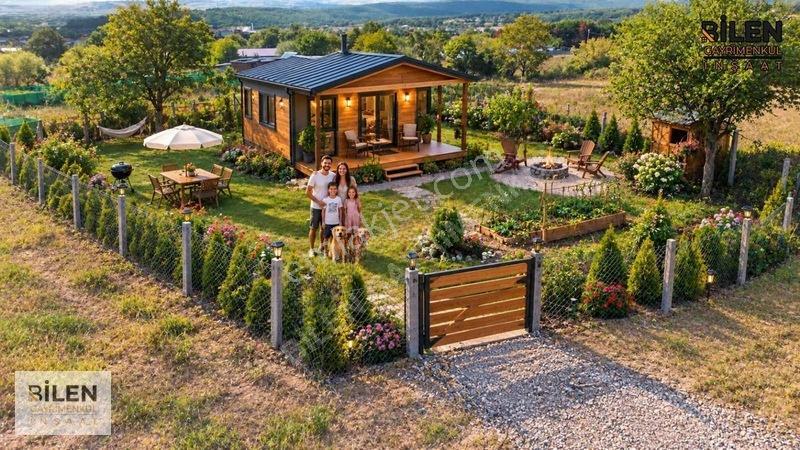 #ihsaniye'de Ana Yola Cephe 200 M2 Etrafı Çevrili Arsa — fotoğraf 3