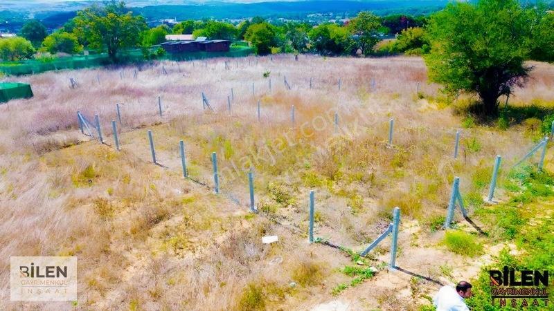 #ihsaniye'de Ana Yola Cephe 200 M2 Etrafı Çevrili Arsa — fotoğraf 4
