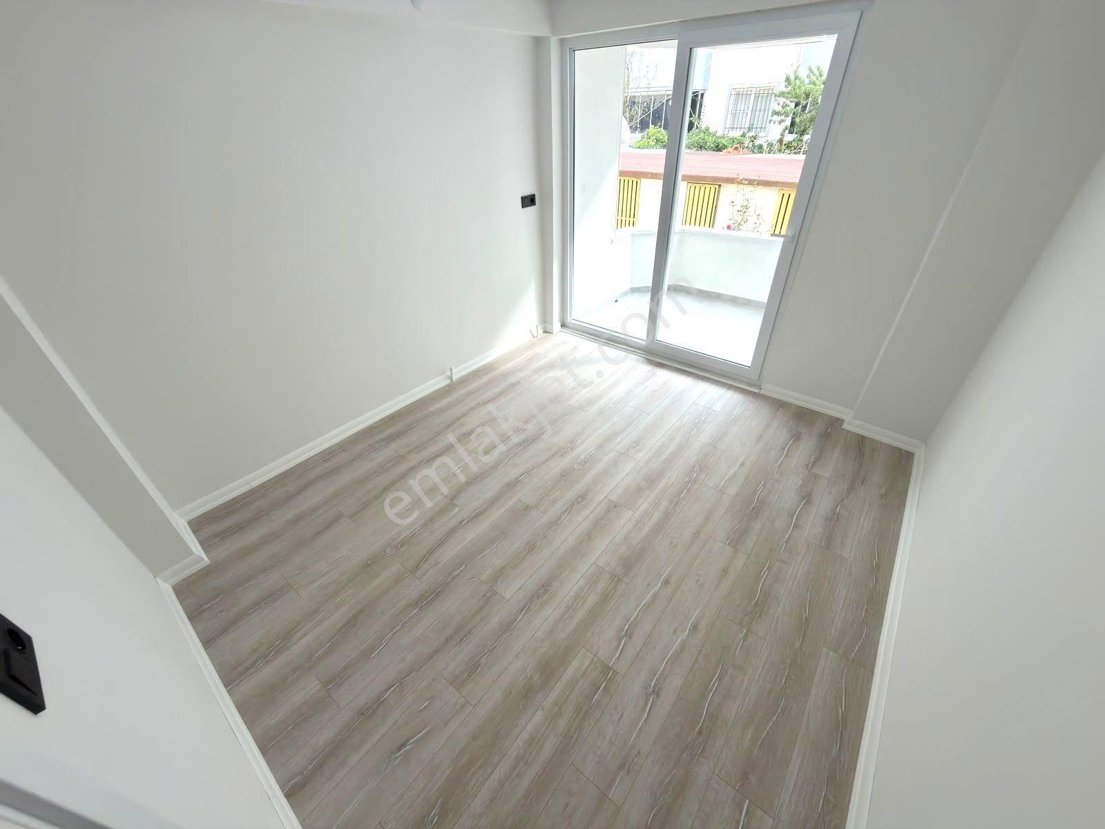 Referans'tan Altınkum'da Denize 400 Metre Çift Balkon Müstakil Tadında 2+1 Daire — fotoğraf 3
