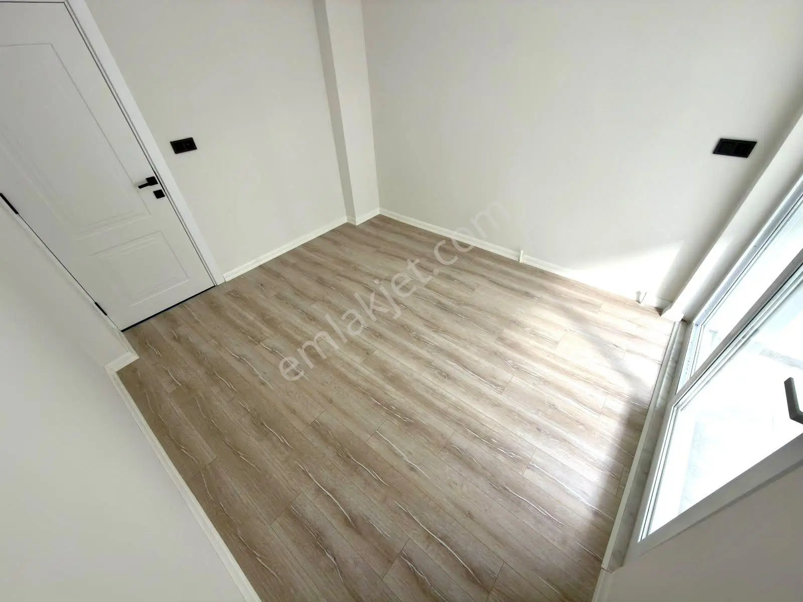 Referans'tan Altınkum'da Denize 400 Metre Çift Balkon Müstakil Tadında 2+1 Daire — fotoğraf 31