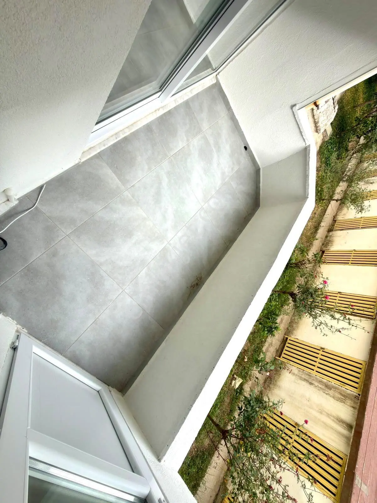 Referans'tan Altınkum'da Denize 400 Metre Çift Balkon Müstakil Tadında 2+1 Daire — fotoğraf 33