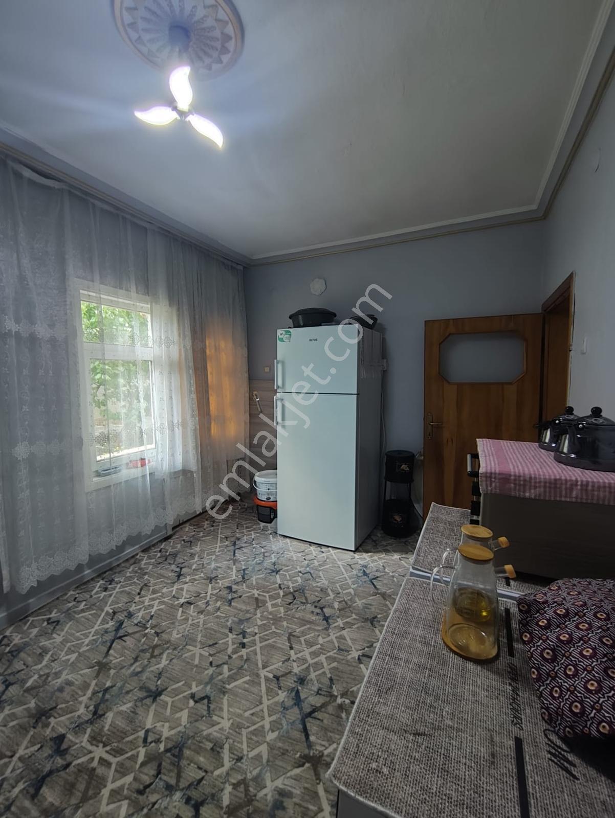 Bahçeli 2 Adet Müstakil Ev Ve Arsası — fotoğraf 13