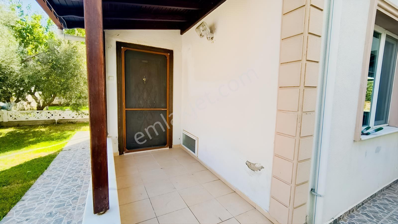 Rw Nefes'ten Gömeç Sahil Sitesinde Bakımlı 3+1 Bahçeli Villa — fotoğraf 8
