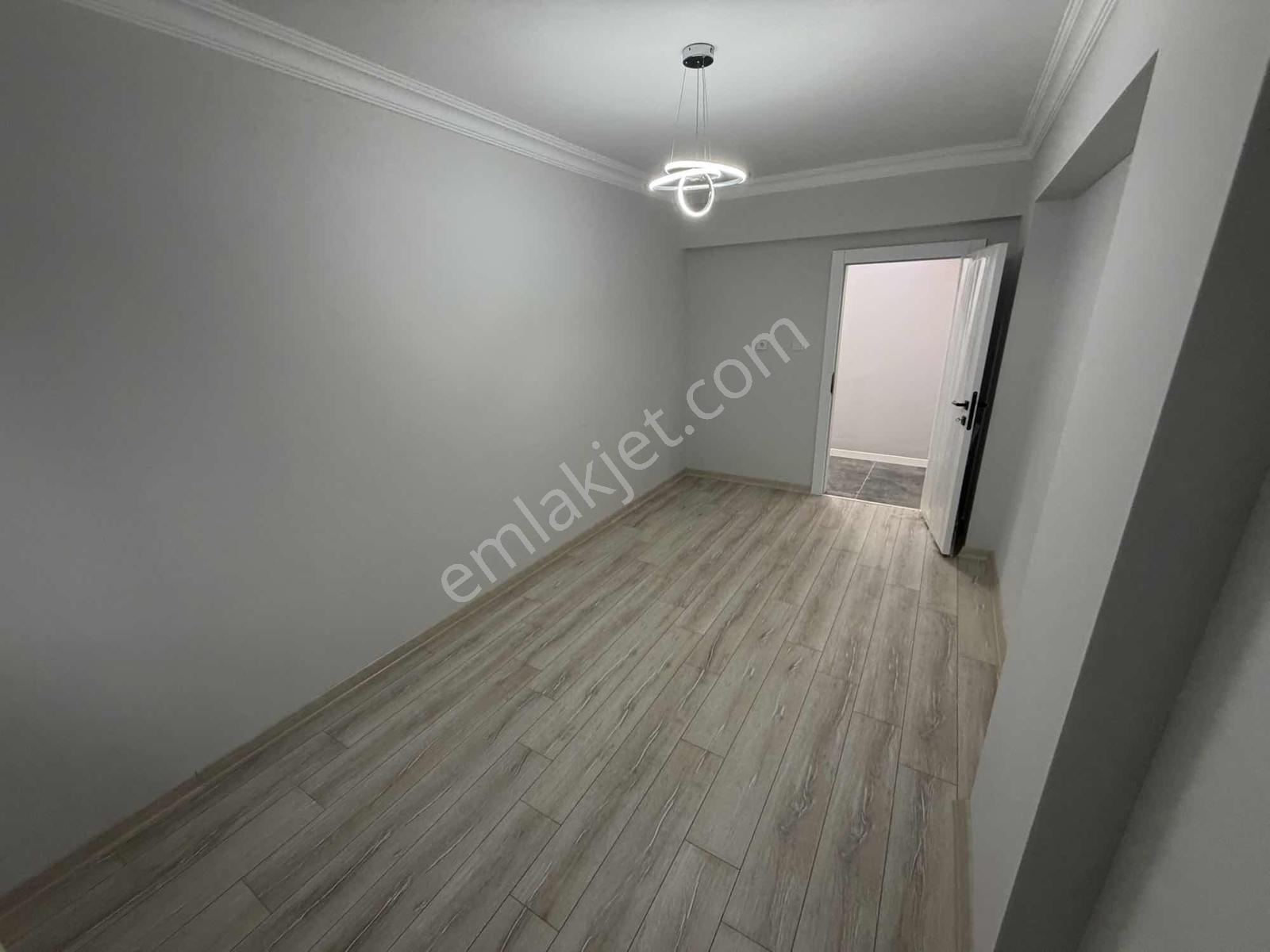 Elvan Mh'de Köşe Başı Geniş Kullanışlı Ultra Lüx Yapılı Ön Cephe — fotoğraf 12