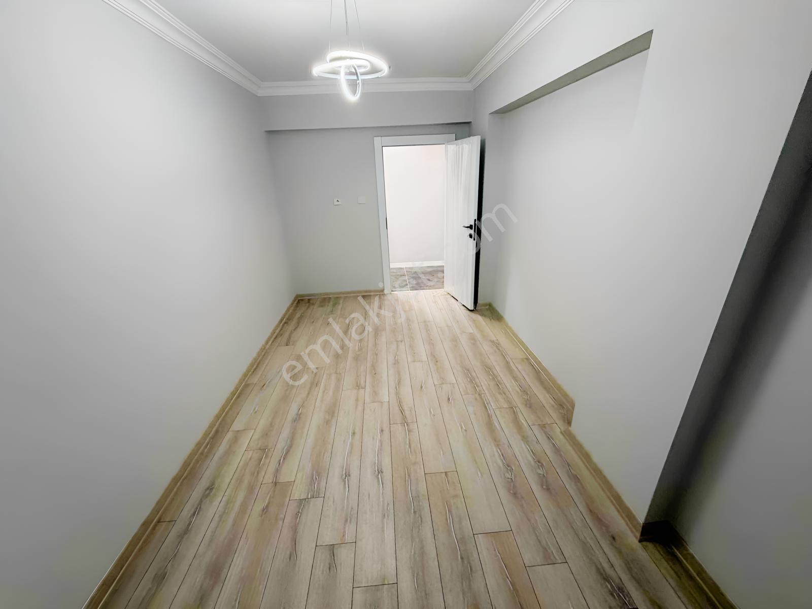 Elvan Mh'de Köşe Başı Geniş Kullanışlı Ultra Lüx Yapılı Ön Cephe — fotoğraf 13