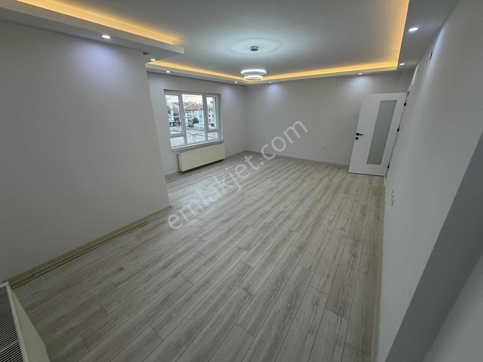 Elvan Mh'de Köşe Başı Geniş Kullanışlı Ultra Lüx Yapılı Ön Cephe — fotoğraf 25