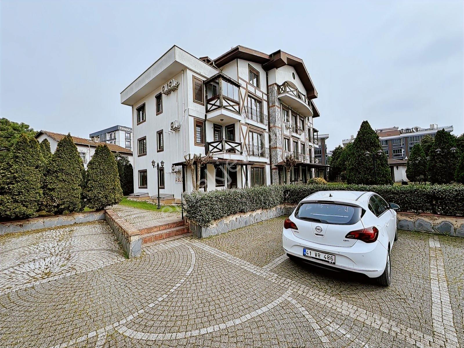 Fiyat Düştü !postane Mah. Eşyalı Ultra Lüx 2+1 Arsa Payı Yüksek — fotoğraf 33