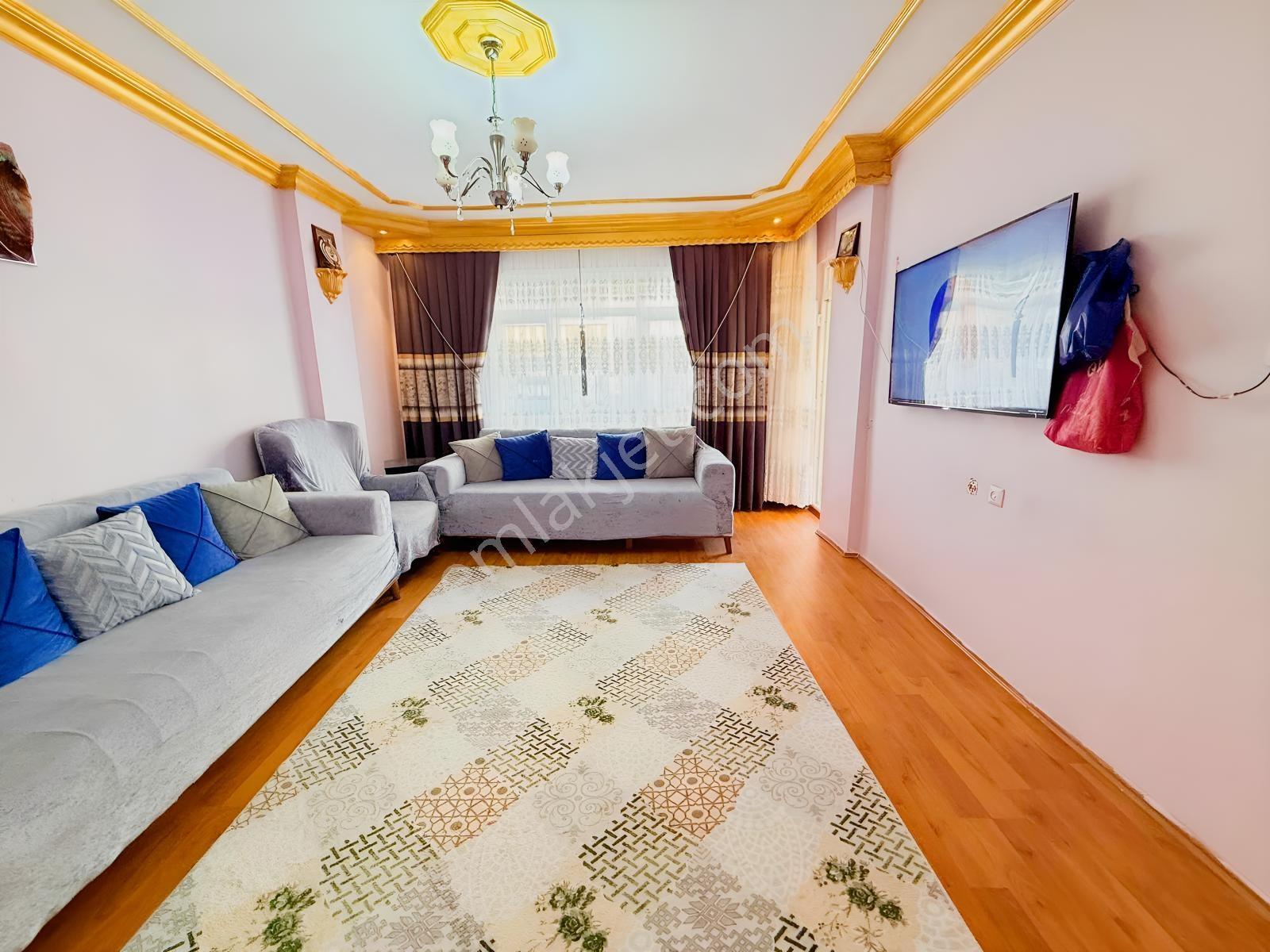 Arzu Emlak'tan Zübeyde Hanım Mah Satılık 3+1 120 M2 Ara Kat — fotoğraf 4