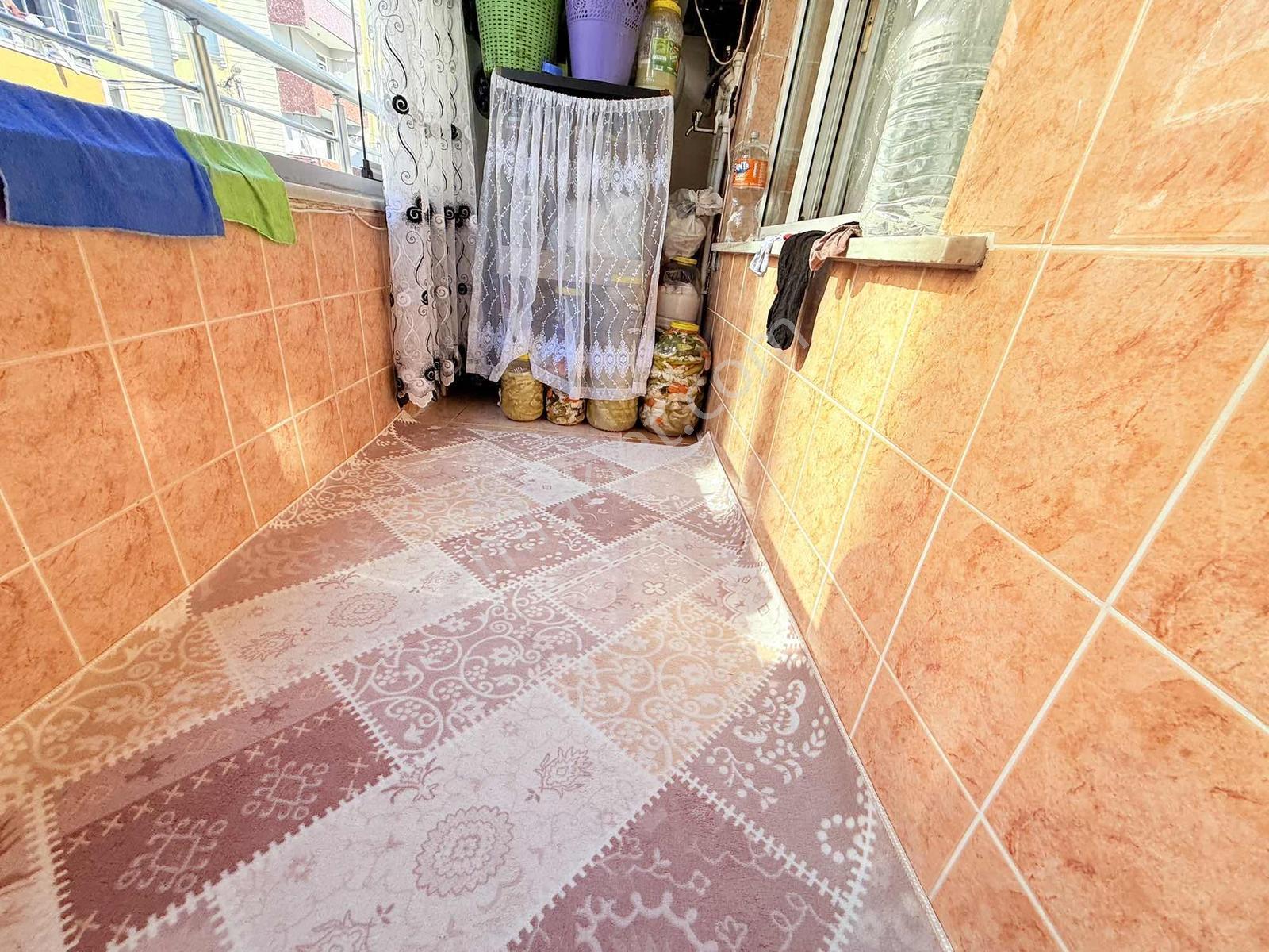 Arzu Emlak'tan Zübeyde Hanım Mah Satılık 3+1 120 M2 Ara Kat — fotoğraf 7