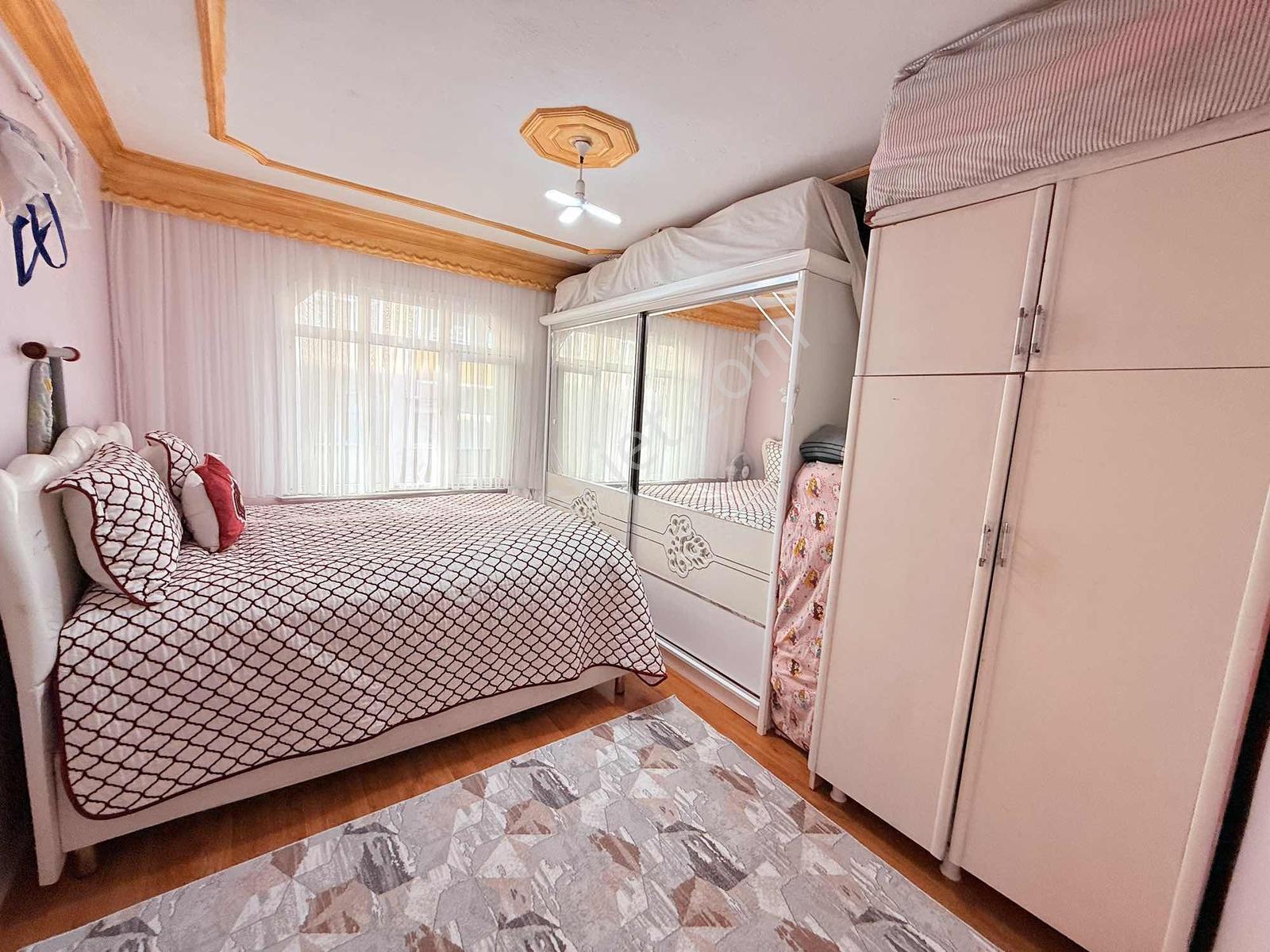 Arzu Emlak'tan Zübeyde Hanım Mah Satılık 3+1 120 M2 Ara Kat — fotoğraf 42