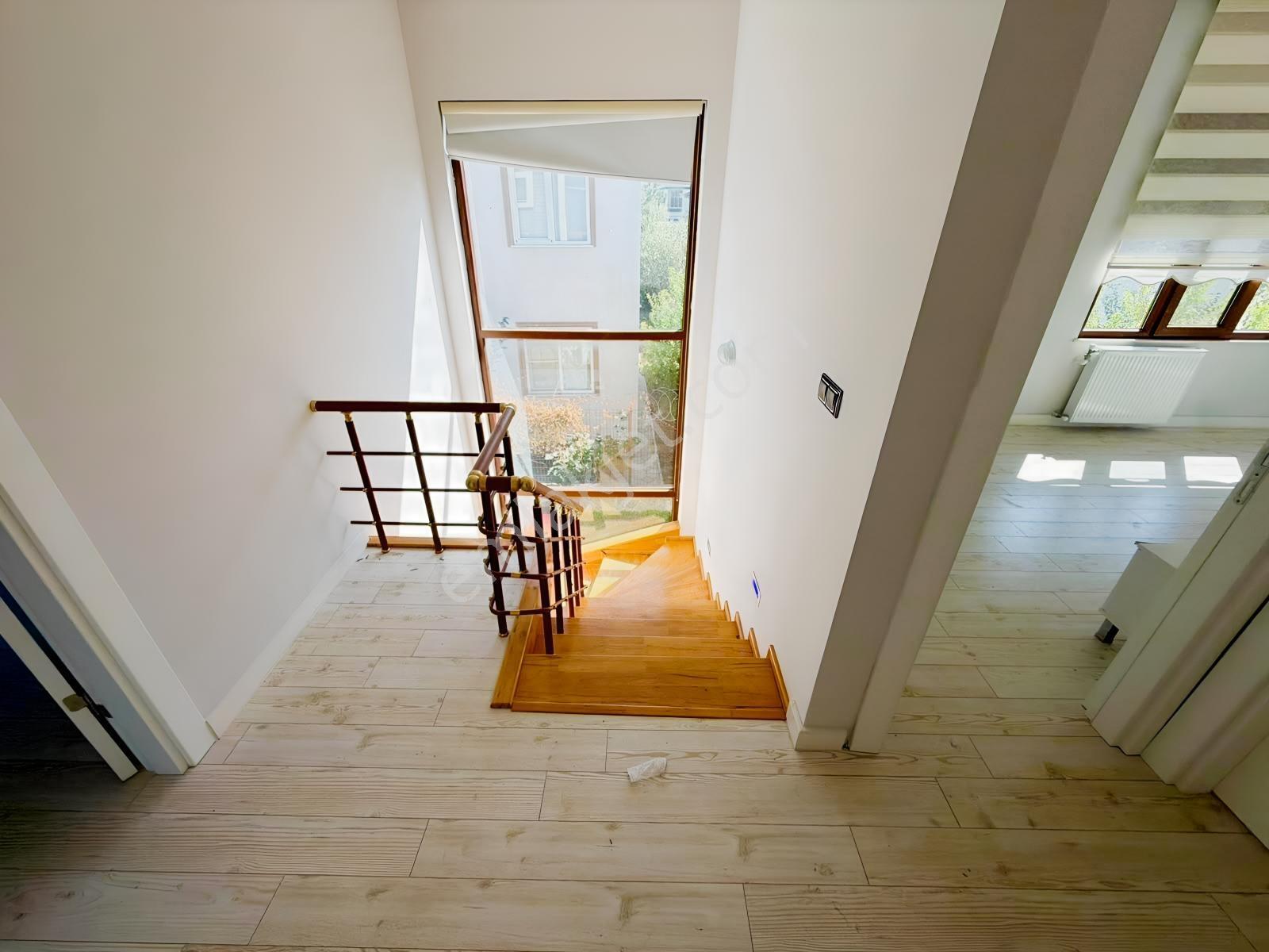 Gürsoydan Akçay-güre Arası Havuzlu Müstakil Villa — fotoğraf 23