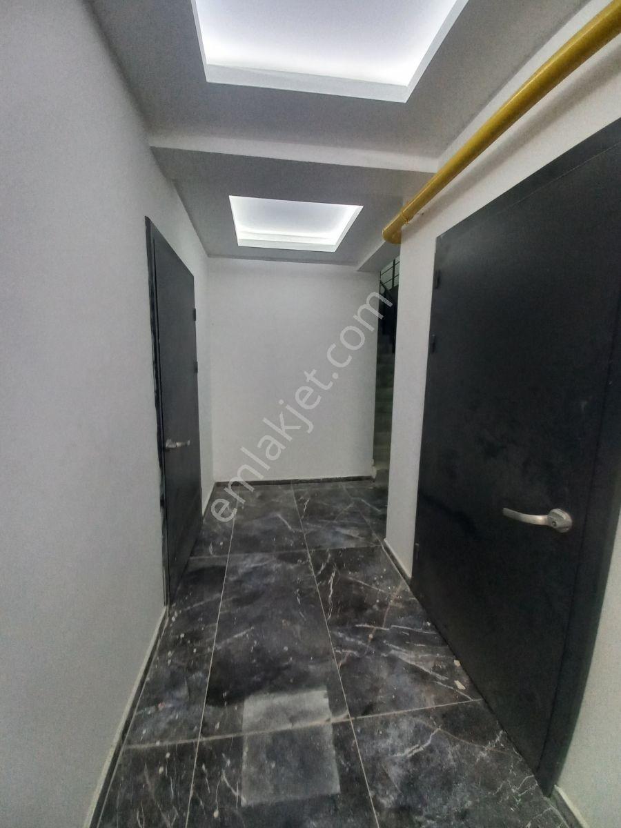 Segup'tan Aziz Işık Bulvarina 50m. Ķıracılı Satılık 1+1 (6) — fotoğraf 5