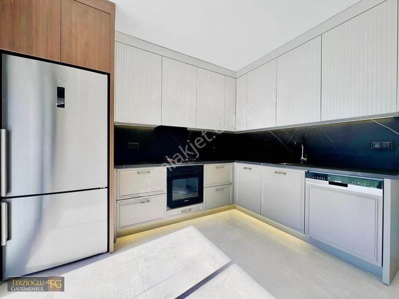 Terzioğludan Akçay Yeni Mahallede Denize 200 Mt Bahçeli 2+1 Dair — fotoğraf 7