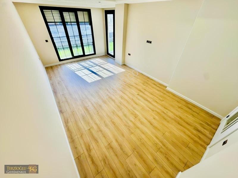 Terzioğludan Akçay Yeni Mahallede Denize 200 Mt Bahçeli 2+1 Dair — fotoğraf 14