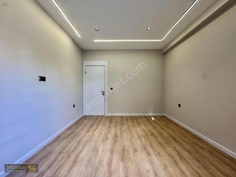 Terzioğludan Akçay Yeni Mahallede Denize 200 Mt Bahçeli 2+1 Dair — fotoğraf 15