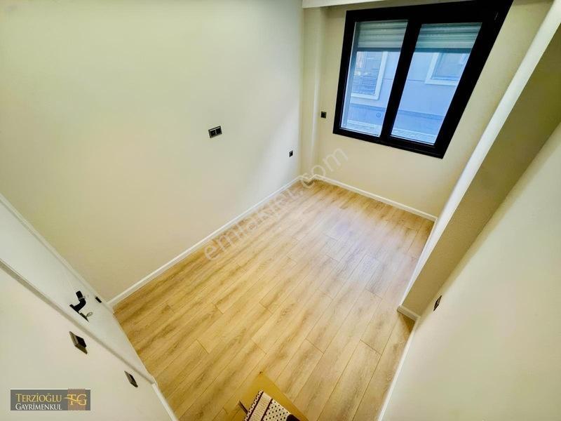 Terzioğludan Akçay Yeni Mahallede Denize 200 Mt Bahçeli 2+1 Dair — fotoğraf 24