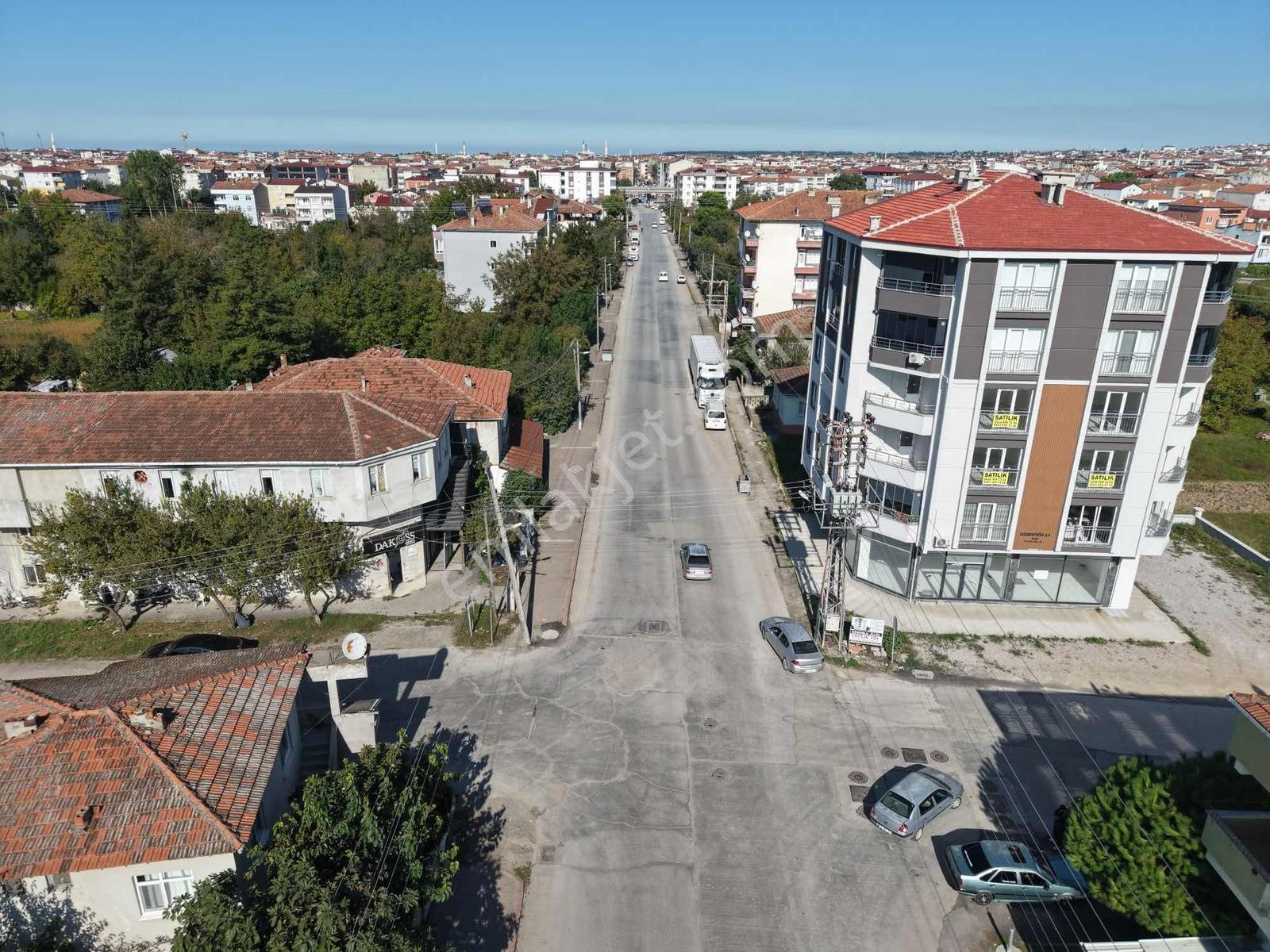 Yıldırım Emlak'tan Satılık 475 M² Köşe Parsel — fotoğraf 2