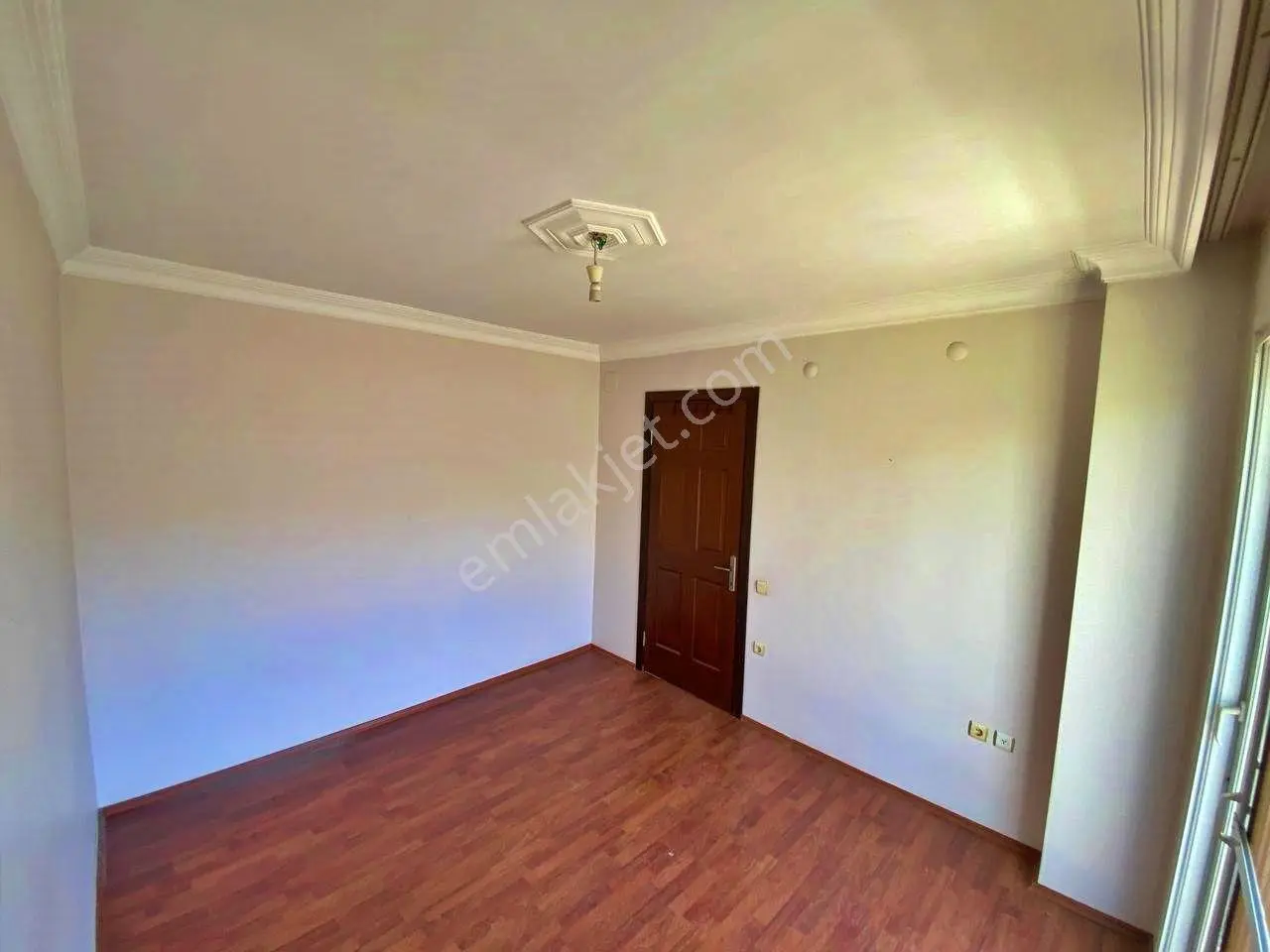 Uytundan Edremitte Daire Fiyatına 5+1 Satılık Tripleks Villa — fotoğraf 31