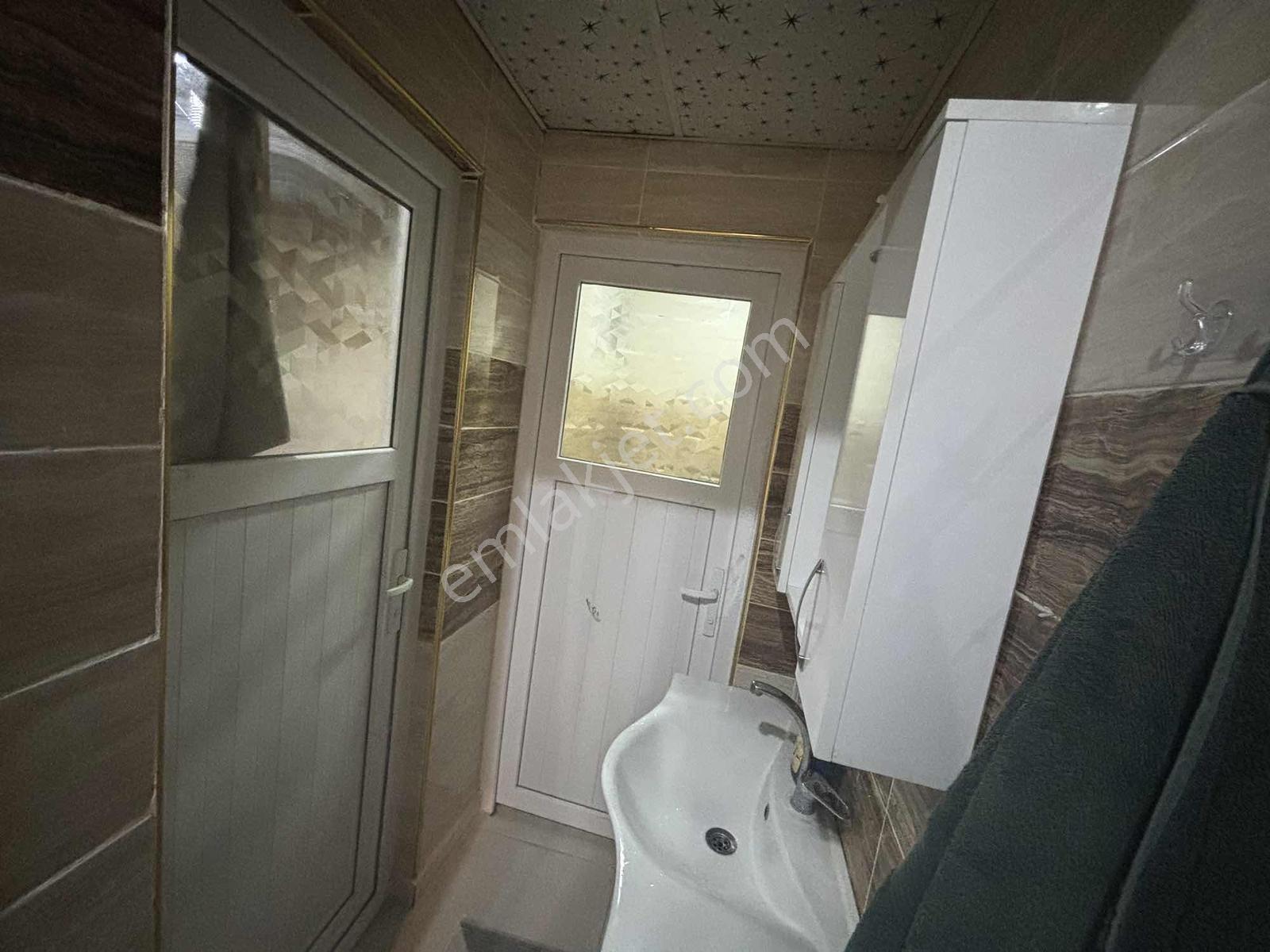 ****ilke Emlaktan Satılık 1+1 Zemin Kat Daire — fotoğraf 4