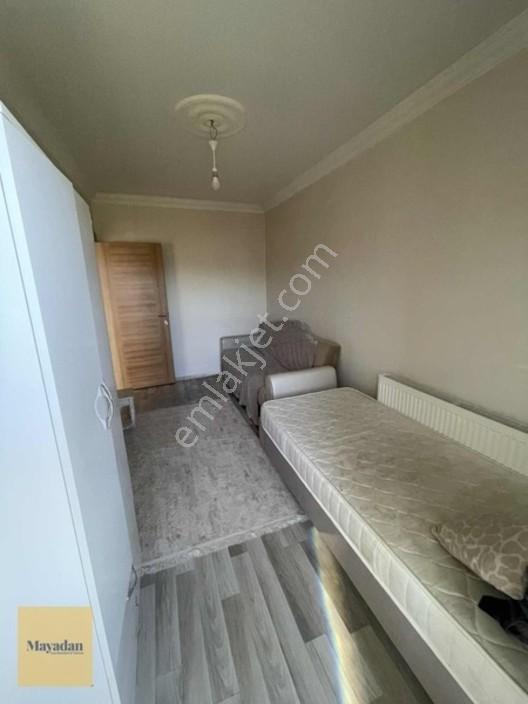 Eşyalı Balkonlu 2+0 Geniş Yatırımlık Daire — fotoğraf 15