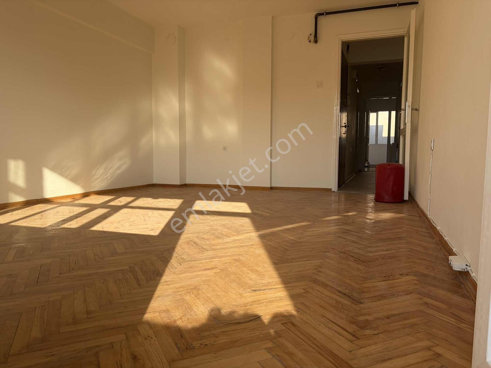 Karşıyaka Merkez , Tadılatlı 3+1 — fotoğraf 3
