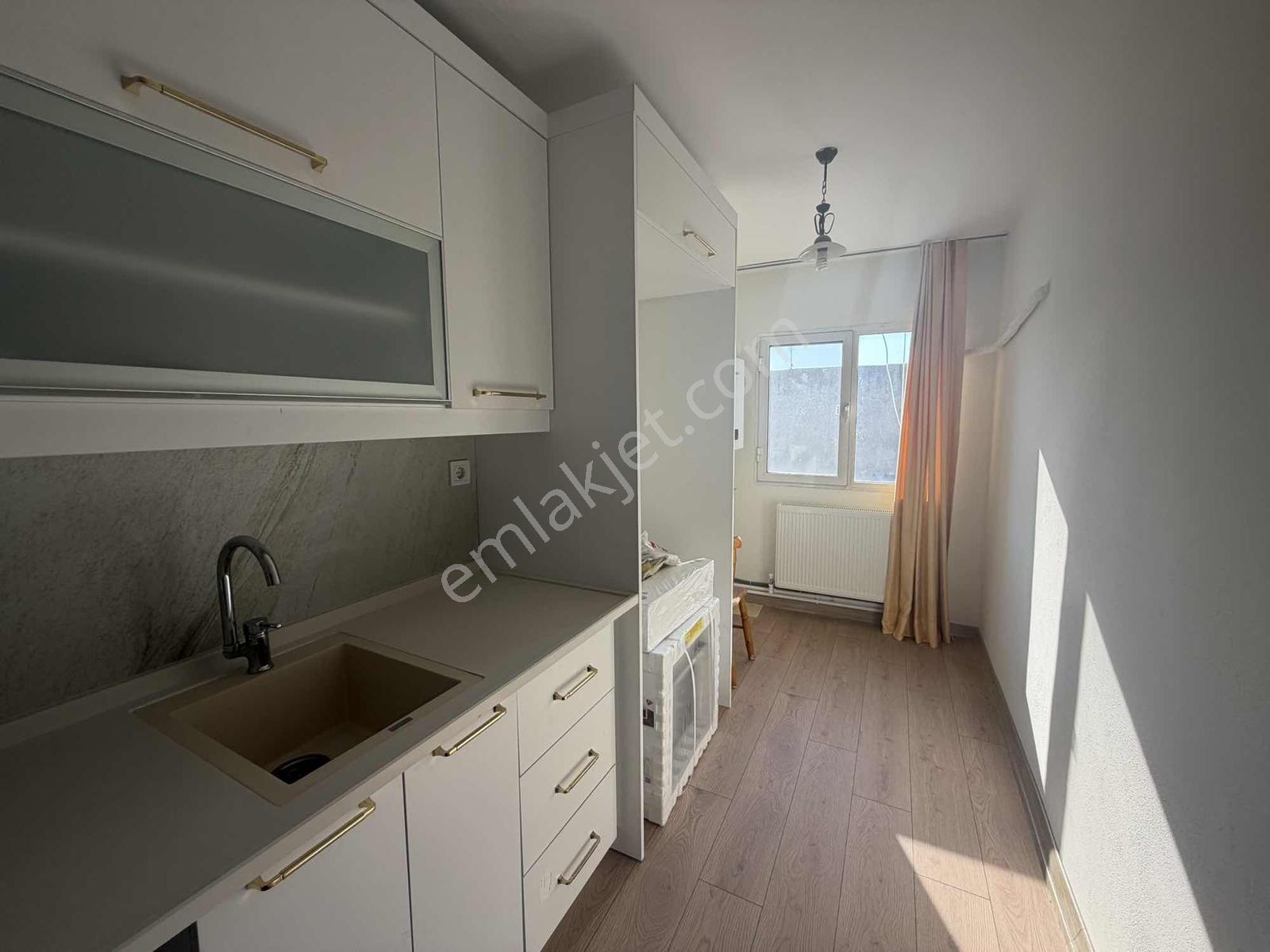Karşıyaka Merkez , Tadılatlı 3+1 — fotoğraf 6