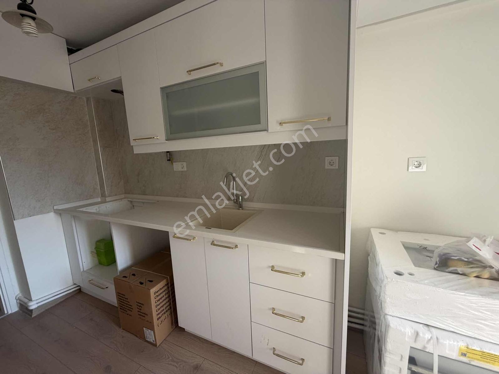 Karşıyaka Merkez , Tadılatlı 3+1 — fotoğraf 7