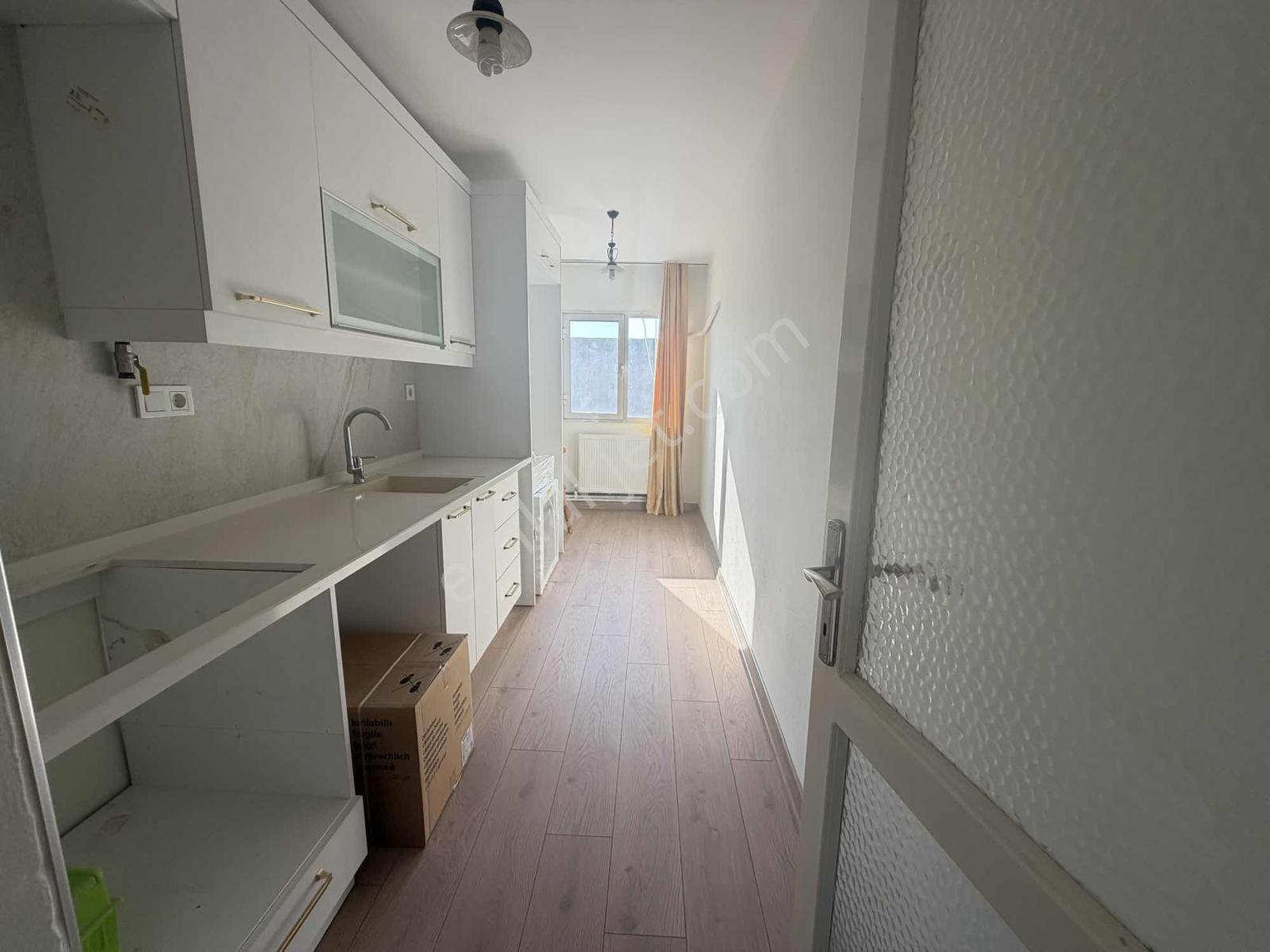 Karşıyaka Merkez , Tadılatlı 3+1 — fotoğraf 8