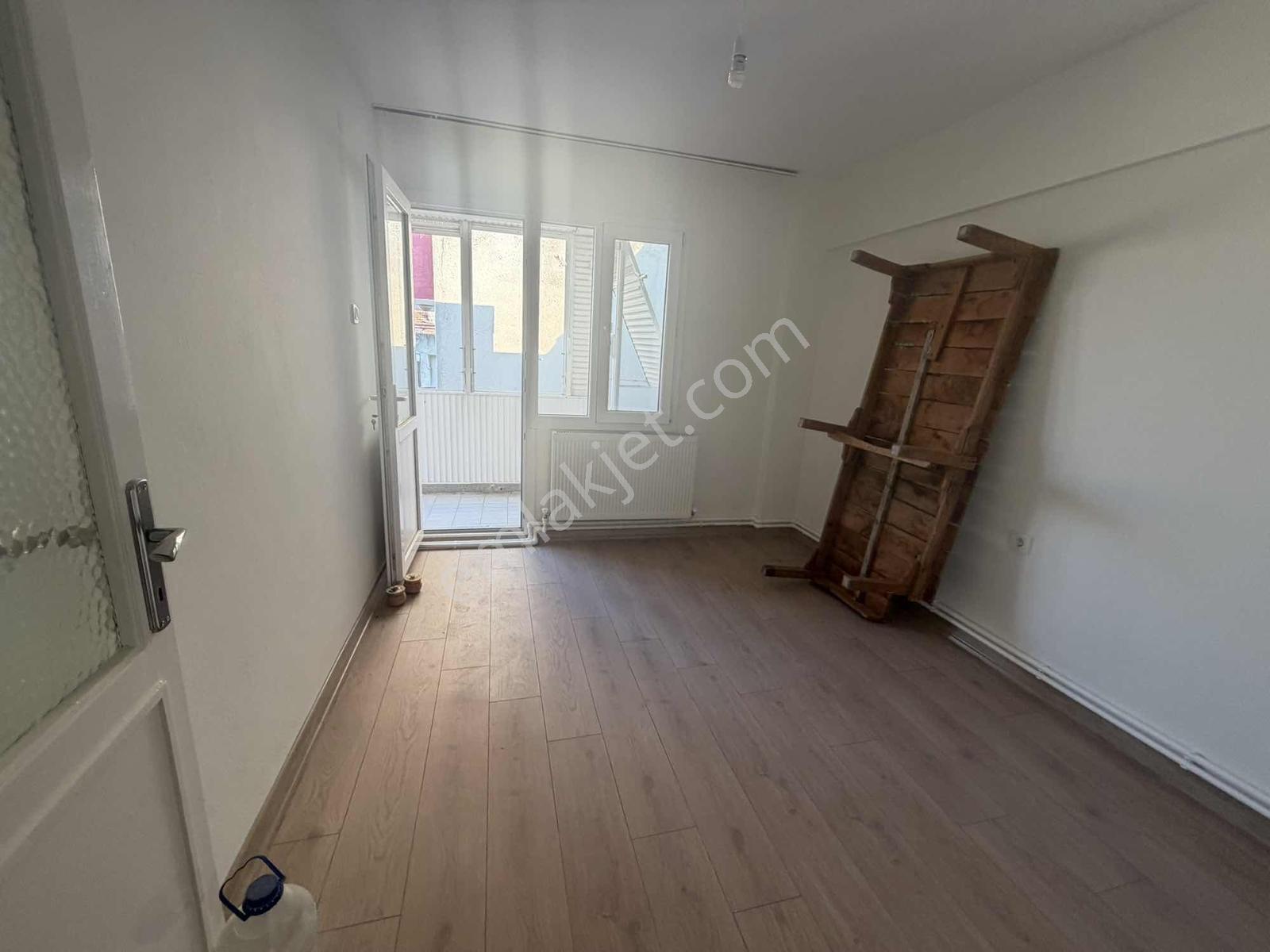 Karşıyaka Merkez , Tadılatlı 3+1 — fotoğraf 12