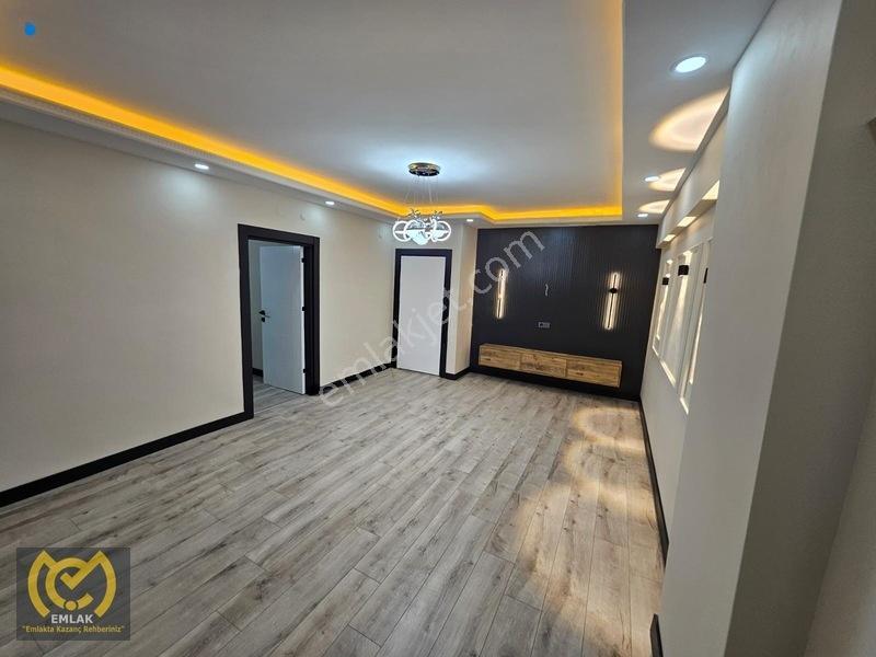 M.ç Emlak Tan İstasyon Mah 1 Katta 3+1 Full Yapılı Satlık Daire — fotoğraf 4