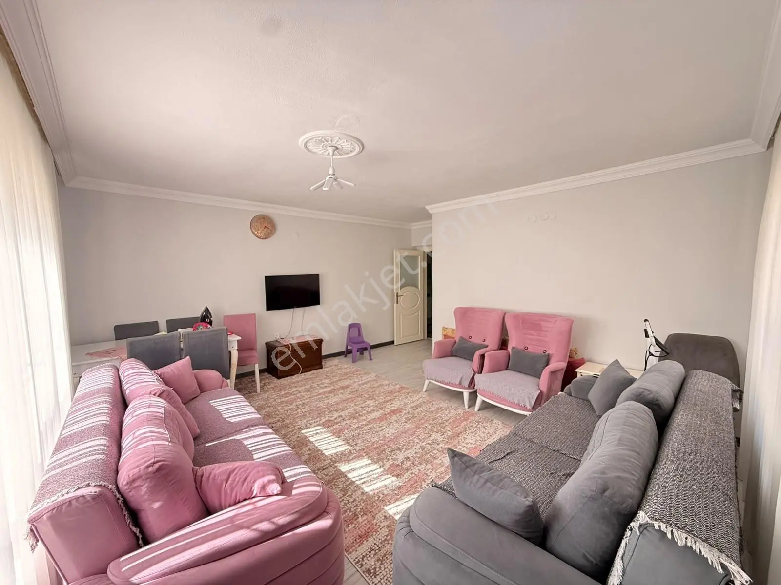 Dereboyu Cadde Yakını Cepheleri Açık Masrafsız 2+1 Daire — fotoğraf 2