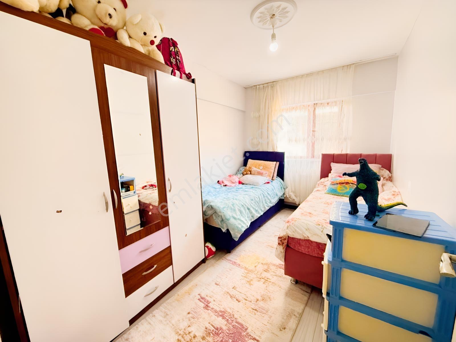 Dereboyu Cadde Yakını Cepheleri Açık Masrafsız 2+1 Daire — fotoğraf 14