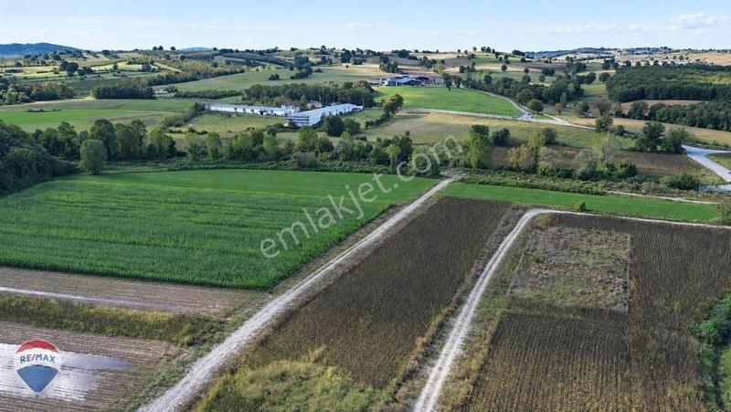 Remax Mavi Rıdvan Gedik'ten Korucukta 500 M² Konut İmarlı Arsa — fotoğraf 14