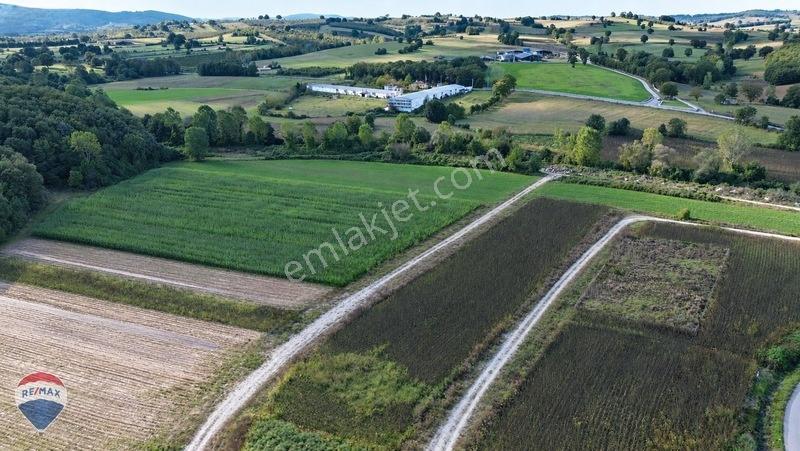 Remax Mavi Rıdvan Gedik'ten Korucukta 500 M² Konut İmarlı Arsa — fotoğraf 15