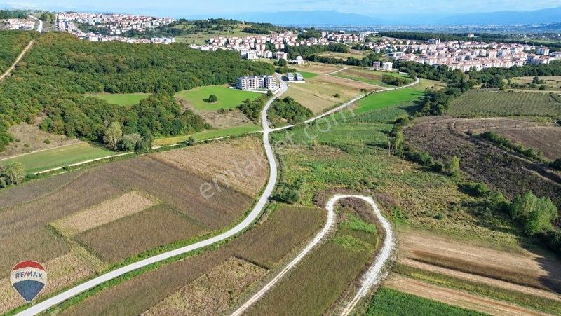 Remax Mavi Rıdvan Gedik'ten Korucukta 500 M² Konut İmarlı Arsa — fotoğraf 20