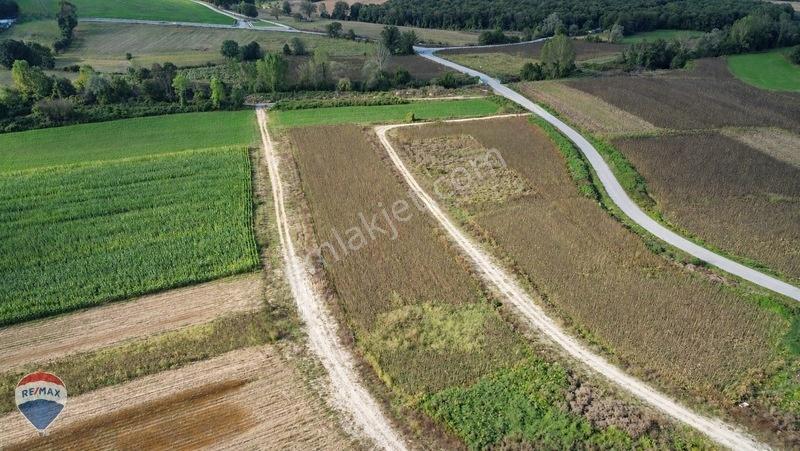 Remax Mavi Rıdvan Gedik'ten Korucukta 500 M² Konut İmarlı Arsa — fotoğraf 30