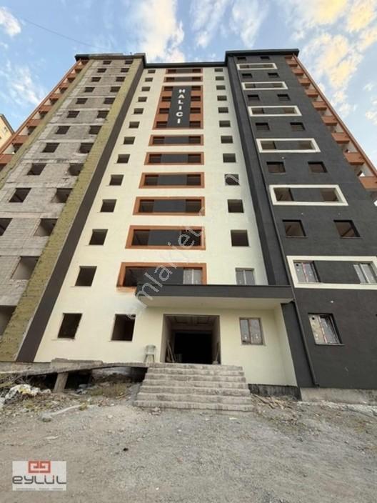 Halıcı İnşaat Kalitesiyle.. Esentepe 'de 3+1 Lüx Daire — fotoğraf 4
