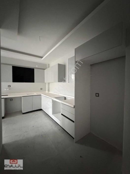 Halıcı İnşaat Kalitesiyle.. Esentepe 'de 3+1 Lüx Daire — fotoğraf 9