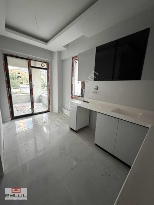 Halıcı İnşaat Kalitesiyle.. Esentepe 'de 3+1 Lüx Daire — fotoğraf 12